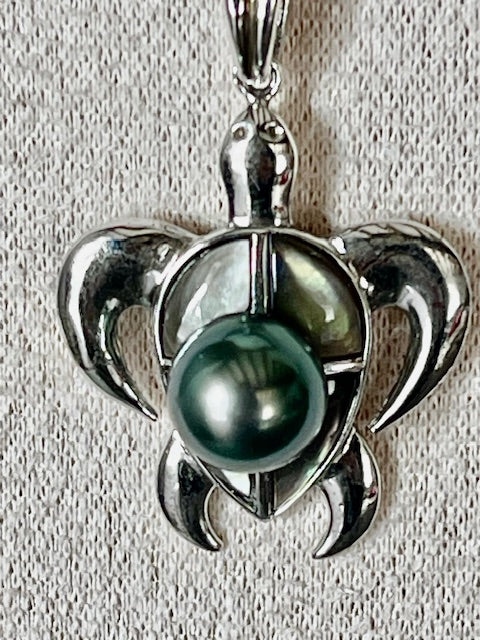 Pendentif Tortue nacre